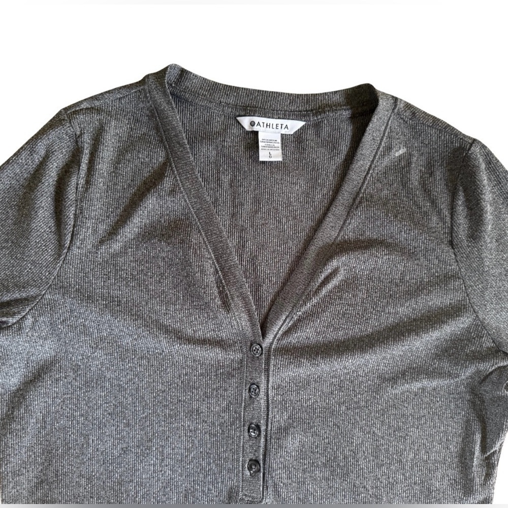 Athleta Untempo Ribbed Henley - Gray - Size Large - Like New - Picture 2 of 8